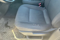 harmaa Volkswagen Caravelle 2006 kuva 35.