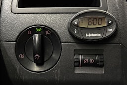 met. hopea Volkswagen Caravelle 2010 kuva 15.