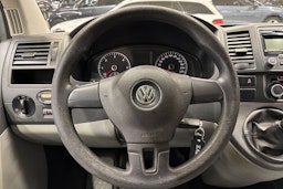 met. hopea Volkswagen Caravelle 2010 kuva 17.