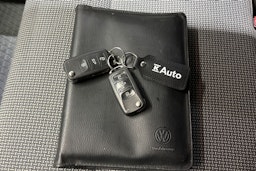 met. hopea Volkswagen Caravelle 2010 kuva 26.