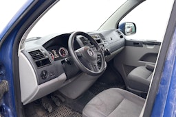 sininen Volkswagen Caravelle 2010 kuva 3.