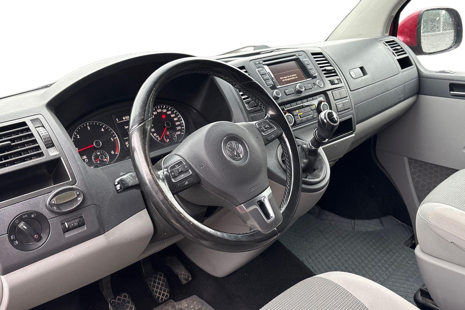 Volkswagen Caravelle 2010, kuva 3/10