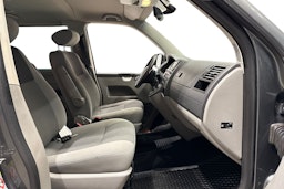 vihreä Volkswagen Caravelle 2010 kuva 10.