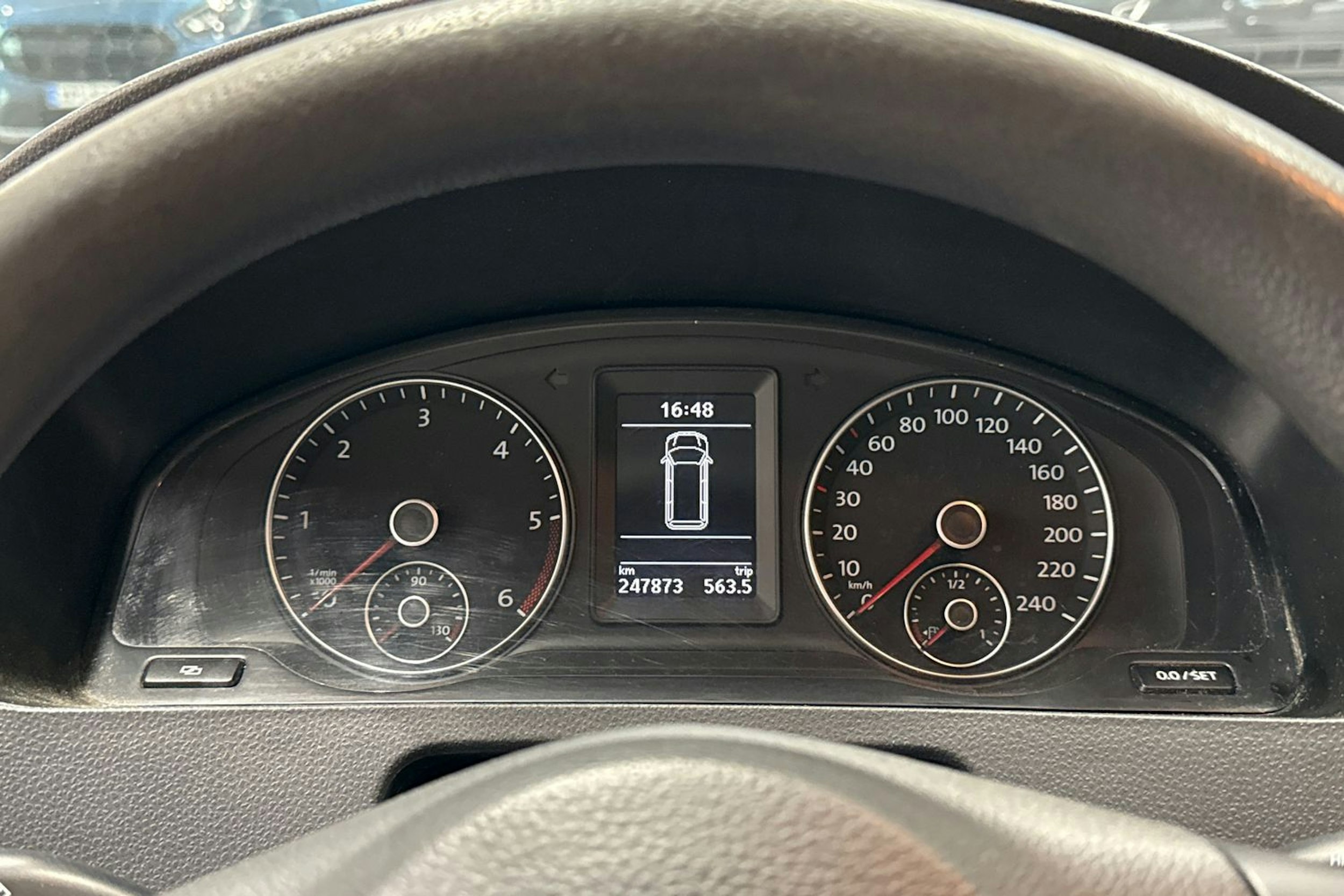 vihreä Volkswagen Caravelle 2010 kuva 16.