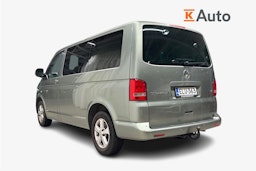 vihreä Volkswagen Caravelle 2011 kuva 2.