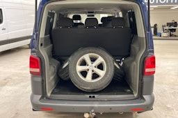 sininen Volkswagen Caravelle 2011 kuva 14.