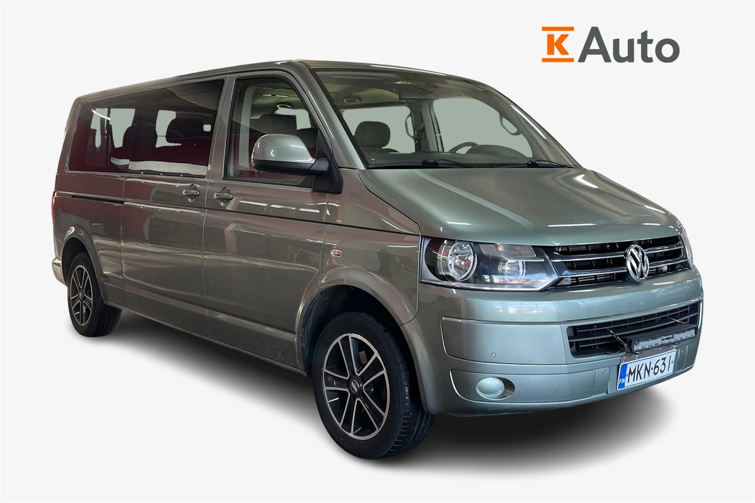 vihreä Volkswagen Caravelle 2011 kuva 1.