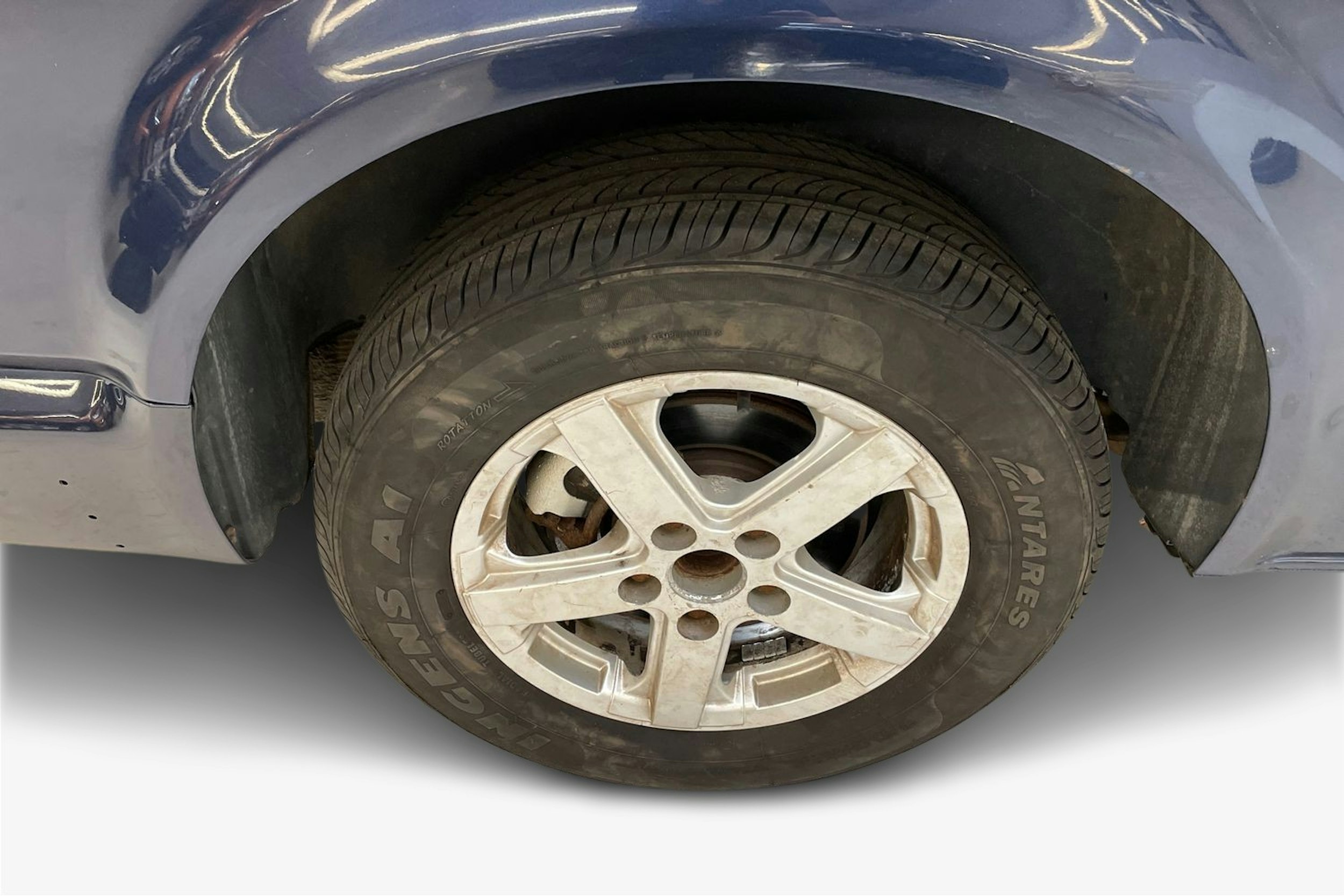 sininen Volkswagen Caravelle 2011 kuva 9.