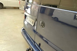 sininen Volkswagen Caravelle 2011 kuva 24.