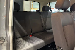 harmaa Volkswagen Caravelle 2011 kuva 20.