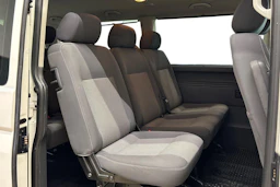 valkoinen Volkswagen Caravelle 2012 kuva 11.