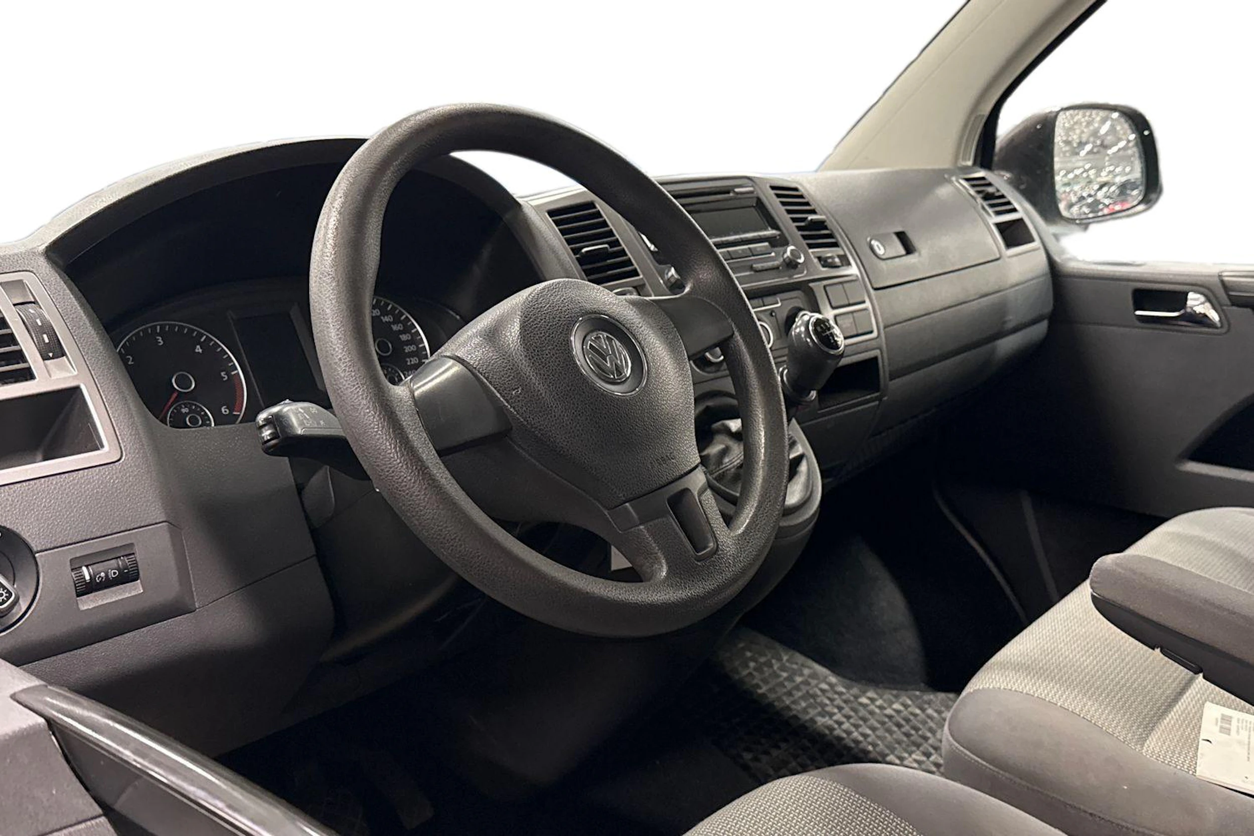 ruskea (beige) Volkswagen Caravelle 2012 kuva 8.