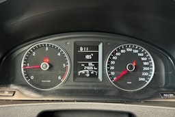 Punainen Volkswagen CARAVELLE 2012 kuva 19.