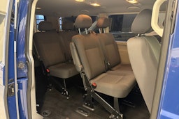 sininen Volkswagen Caravelle 2013 kuva 20.