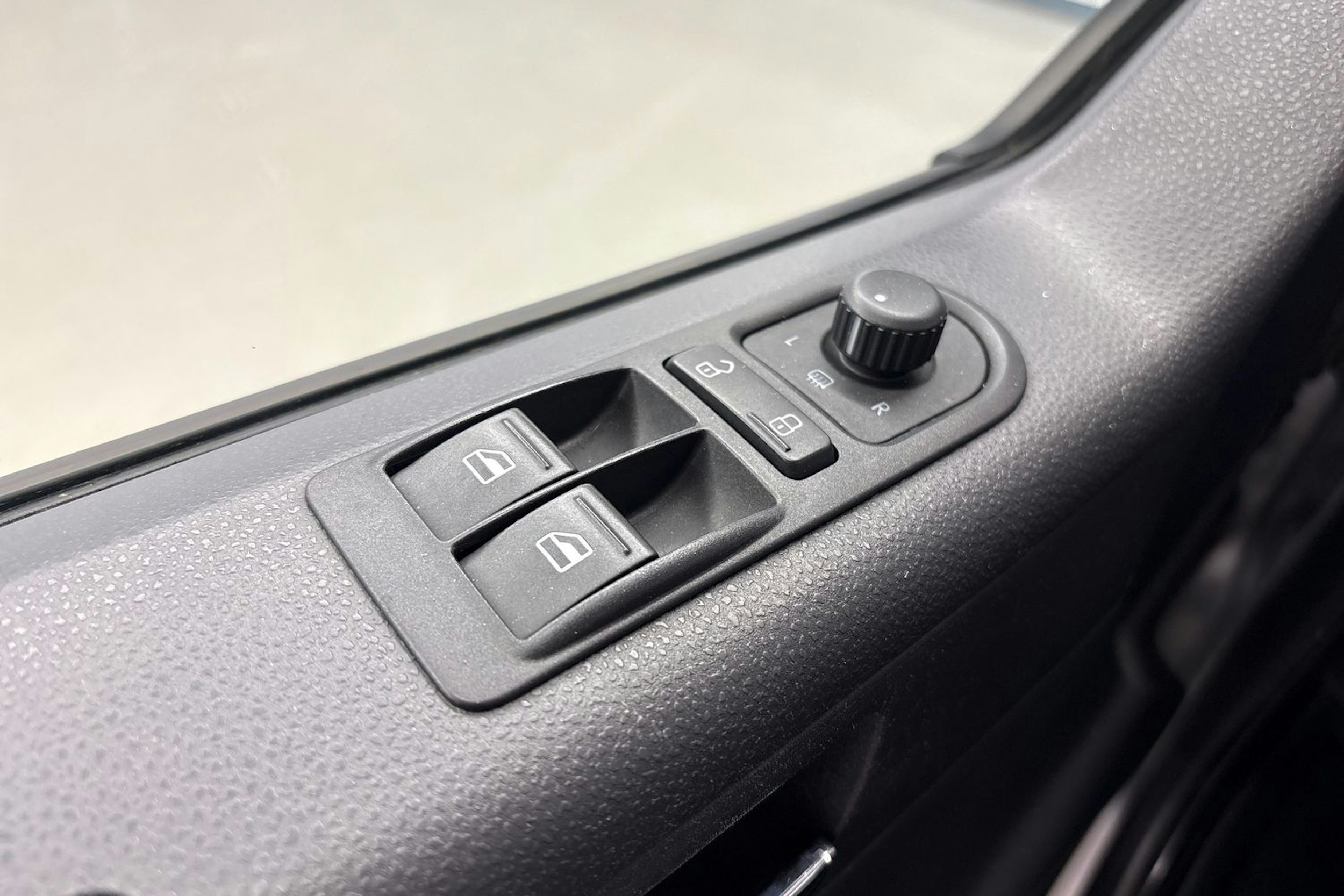 hopea Volkswagen Caravelle 2013 kuva 20.