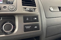 hopea Volkswagen Caravelle 2013 kuva 25.