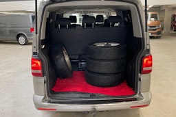 ruskea (beige) Volkswagen Caravelle 2014 kuva 13.