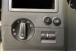 ruskea (beige) Volkswagen Caravelle 2014 kuva 14.