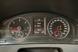 ruskea (beige) Volkswagen Caravelle 2014 kuva 15.