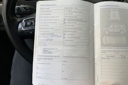 ruskea (beige) Volkswagen Caravelle 2014 kuva 26.