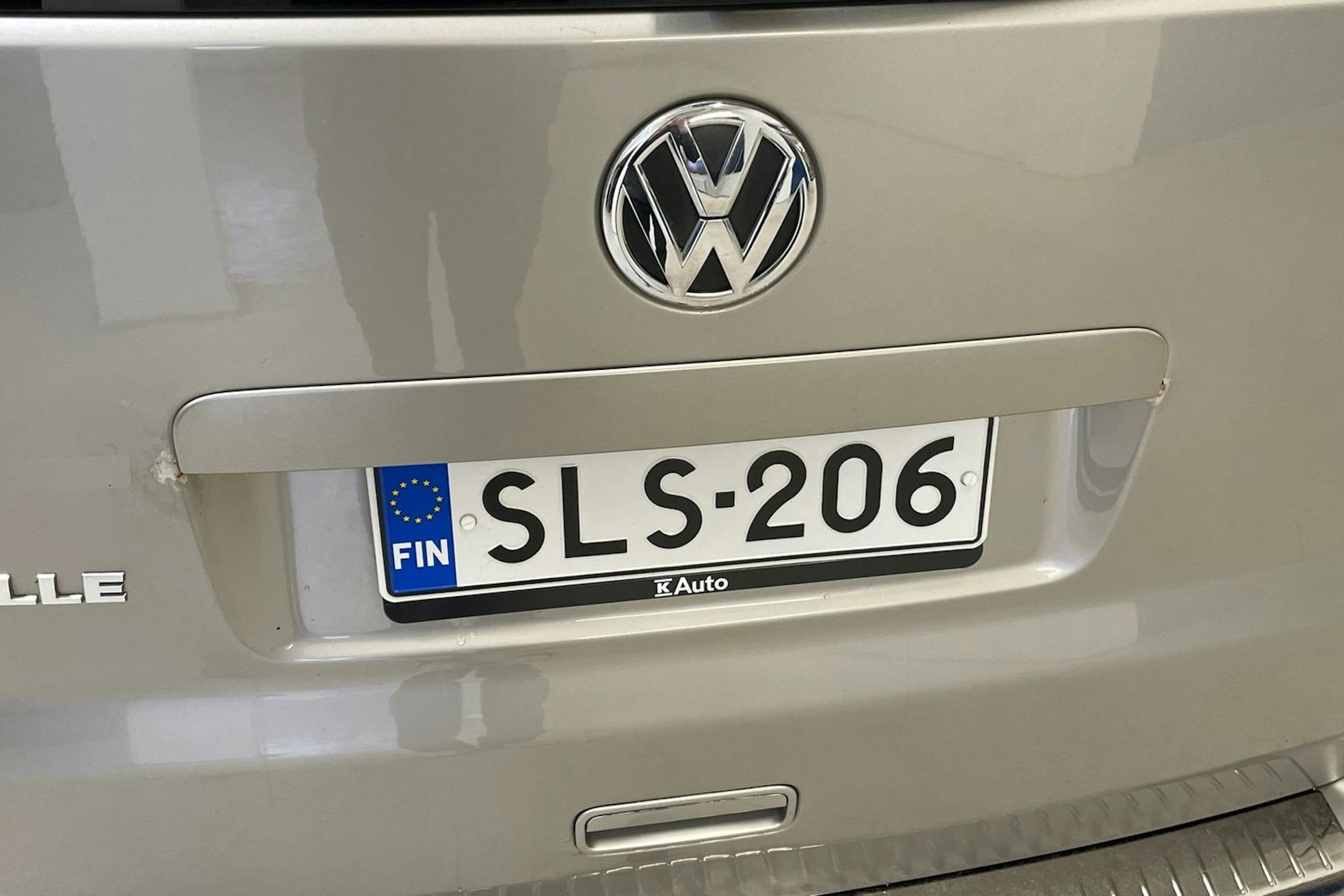 ruskea (beige) Volkswagen Caravelle 2014 kuva 40.