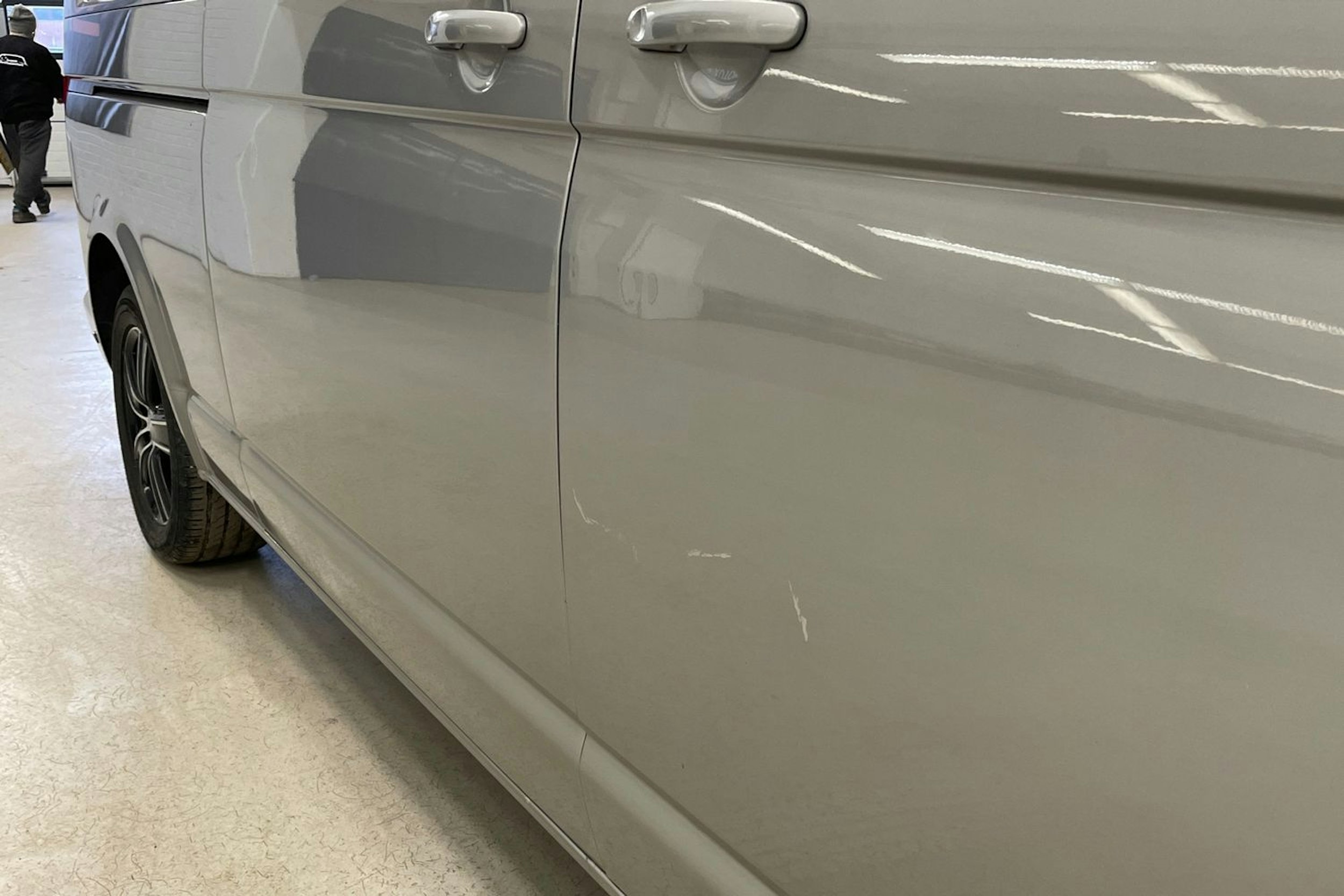 ruskea (beige) Volkswagen Caravelle 2014 kuva 42.