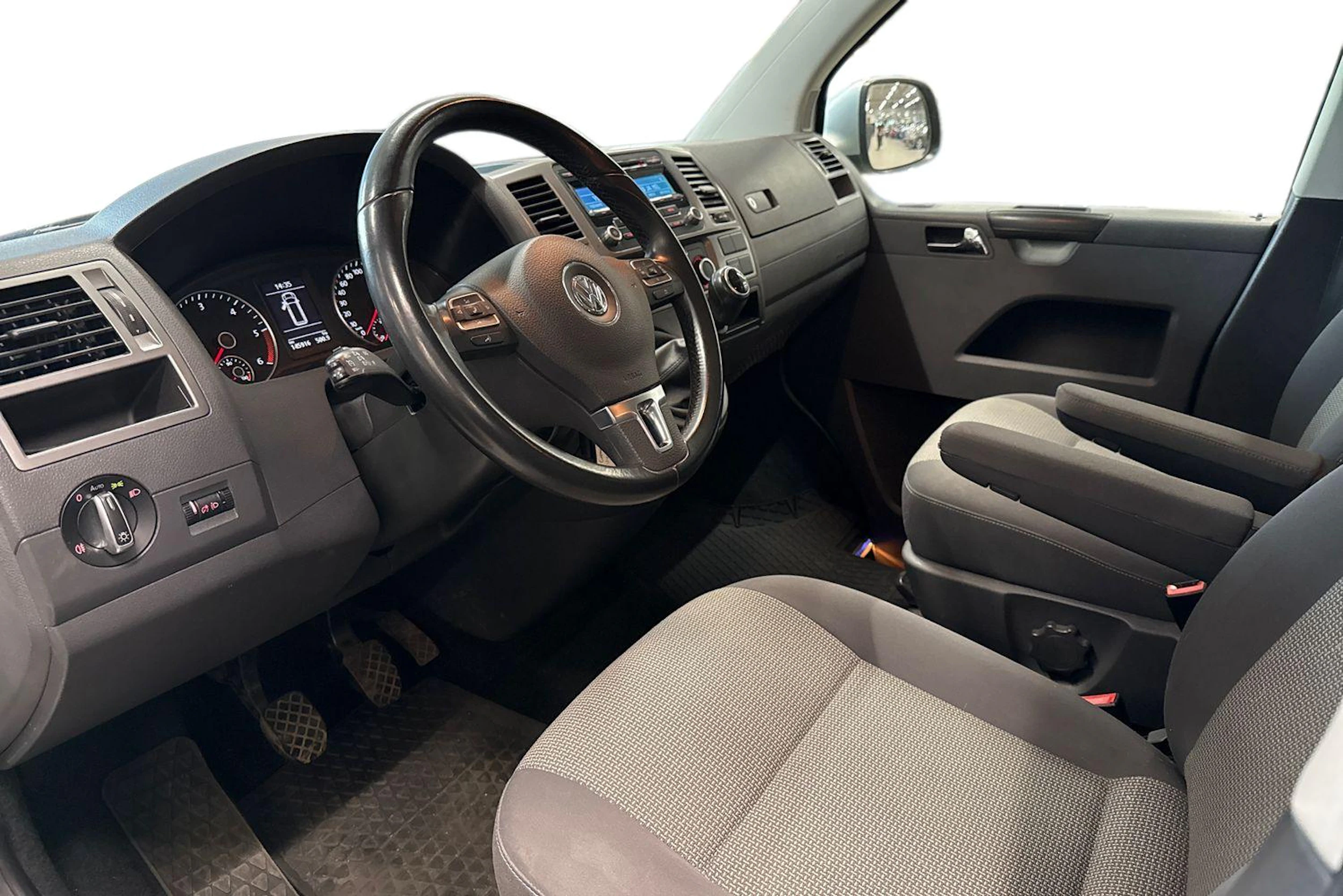 Hopea Volkswagen CARAVELLE 2014 kuva 3.