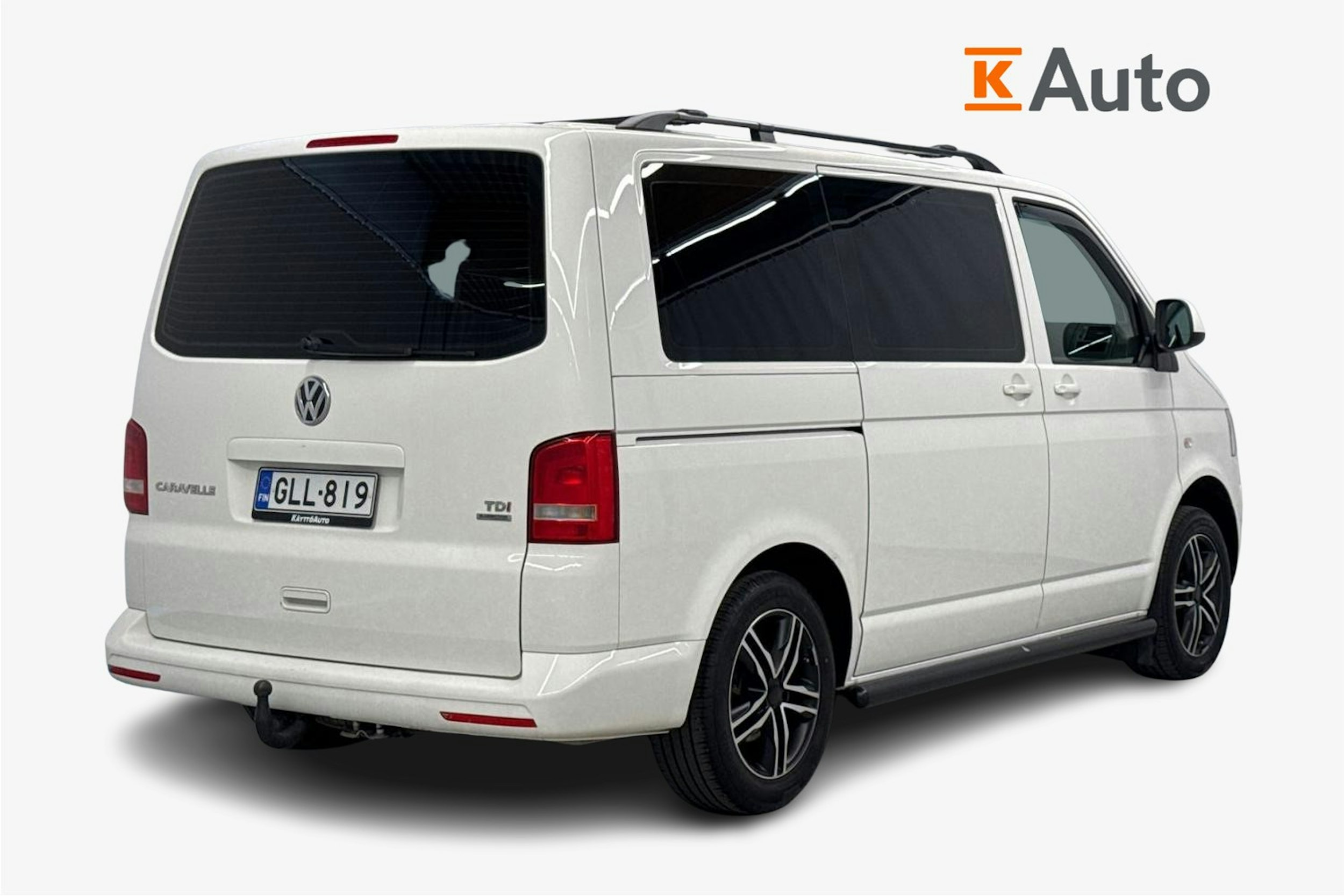 valkoinen Volkswagen Caravelle 2015 kuva 2.