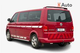 punainen Volkswagen Caravelle 2015 kuva 2.