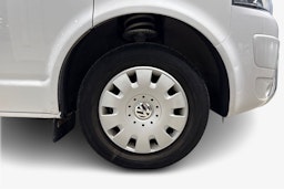 valkoinen Volkswagen Caravelle 2015 kuva 11.