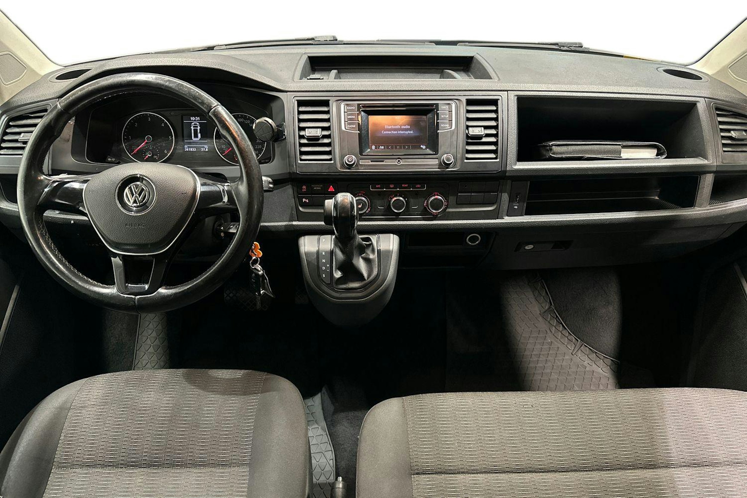 Harmaa Volkswagen CARAVELLE 2016 kuva 9.