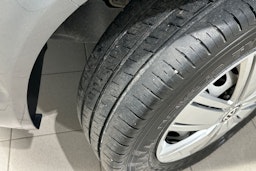 Harmaa Volkswagen CARAVELLE 2016 kuva 13.