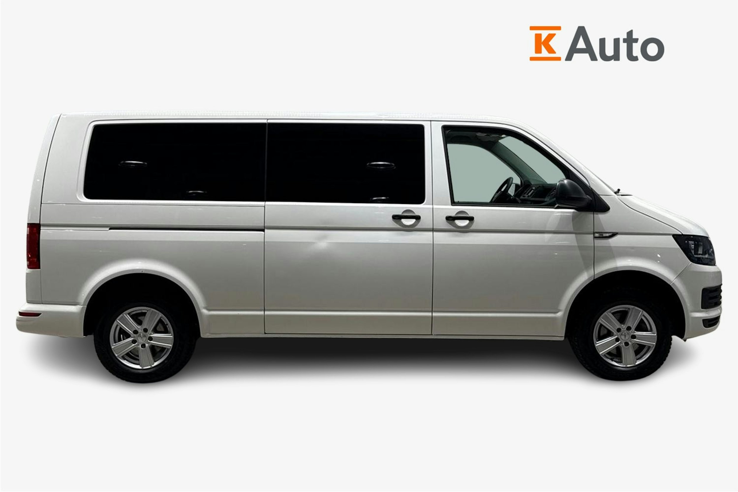 valkoinen Volkswagen Caravelle 2016 kuva 7.