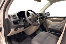 valkoinen Volkswagen Caravelle 2016 kuva 8.