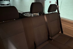 valkoinen Volkswagen Caravelle 2016 kuva 18.