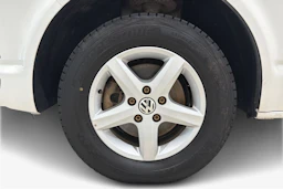 Valkoinen Volkswagen Caravelle 2016 kuva 12.