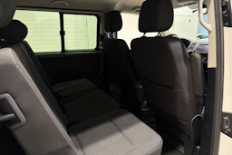 Valkoinen Volkswagen Caravelle 2016 kuva 16.
