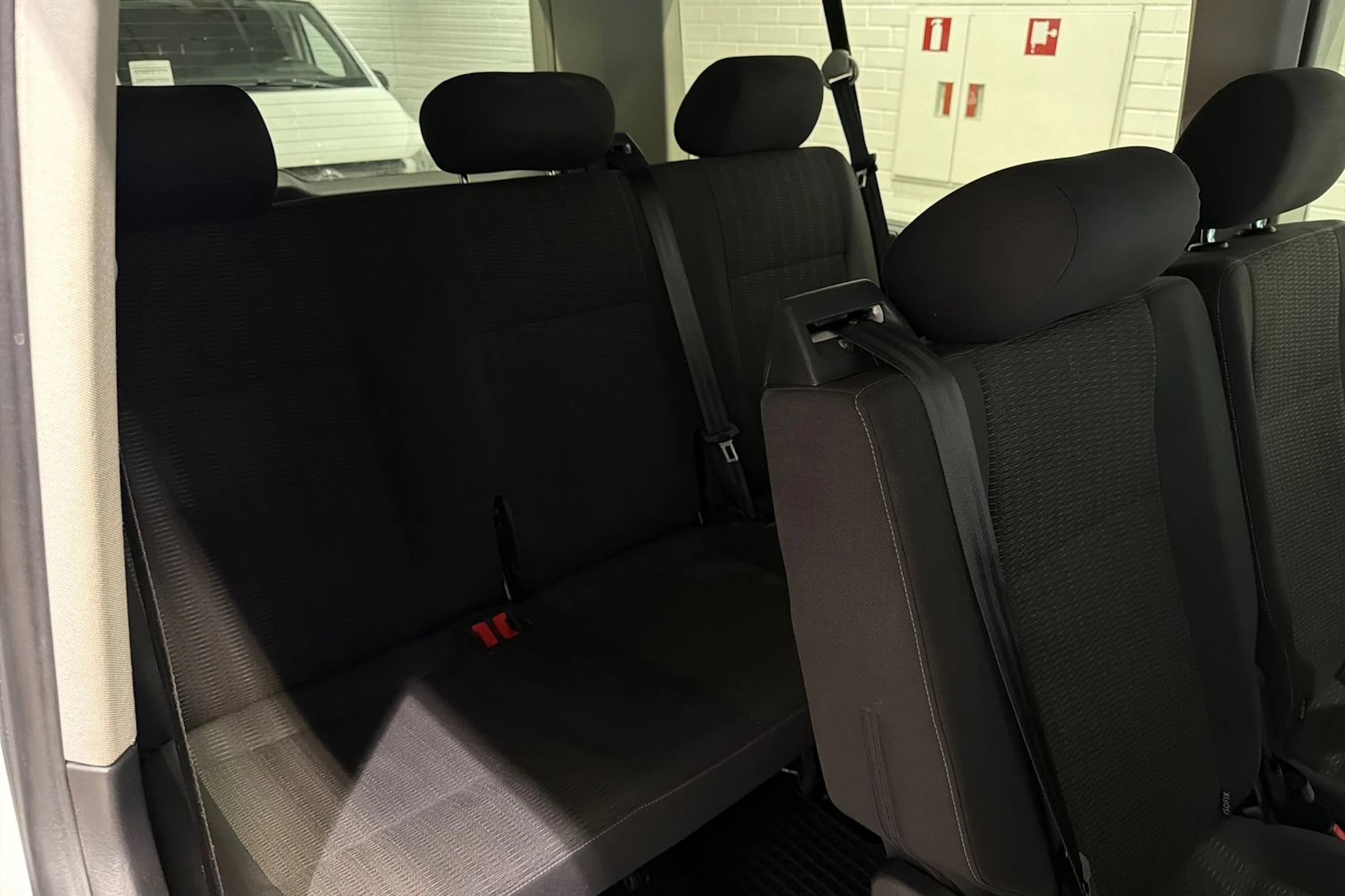 Valkoinen Volkswagen Caravelle 2016 kuva 17.