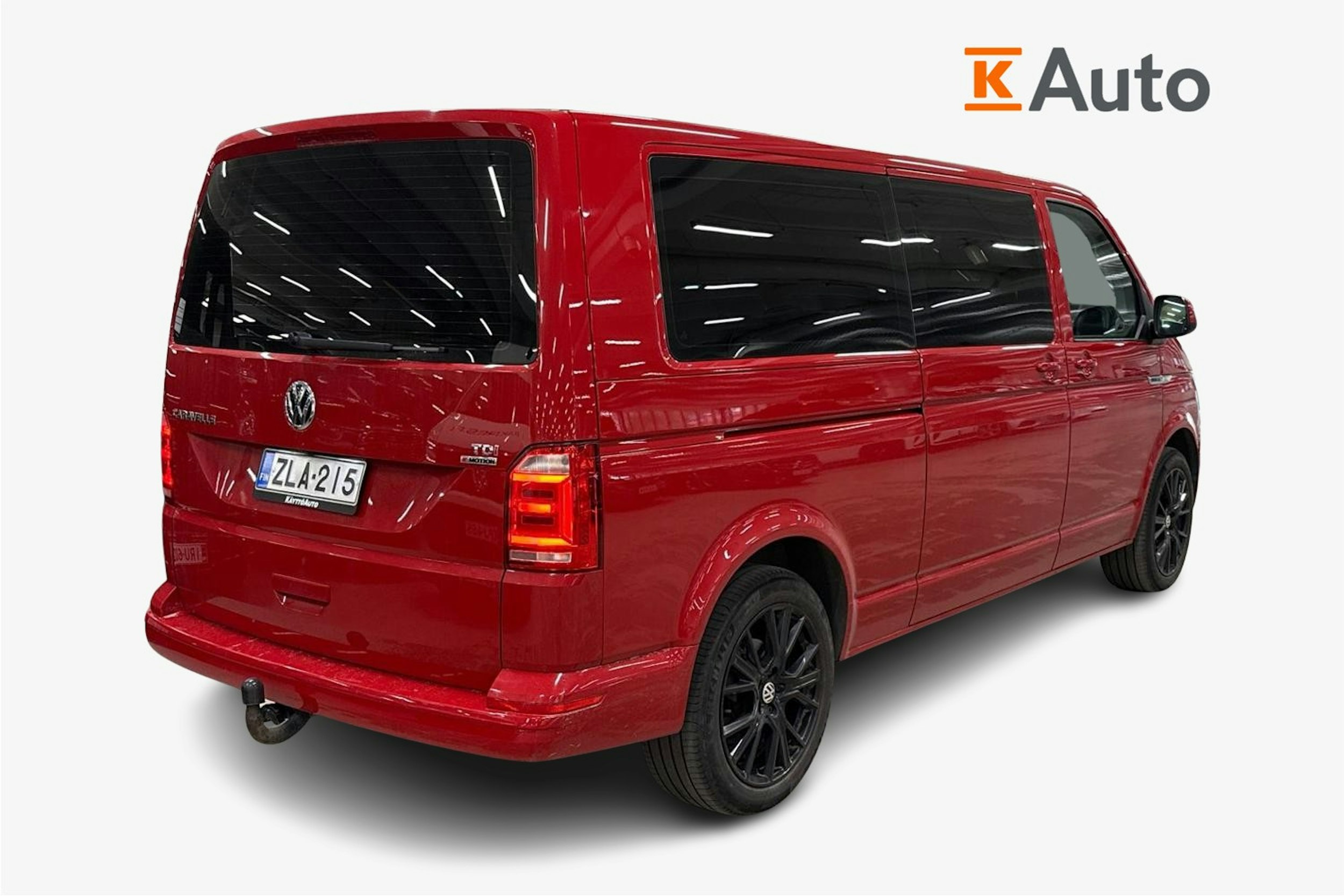 punainen Volkswagen Caravelle 2016 kuva 2.