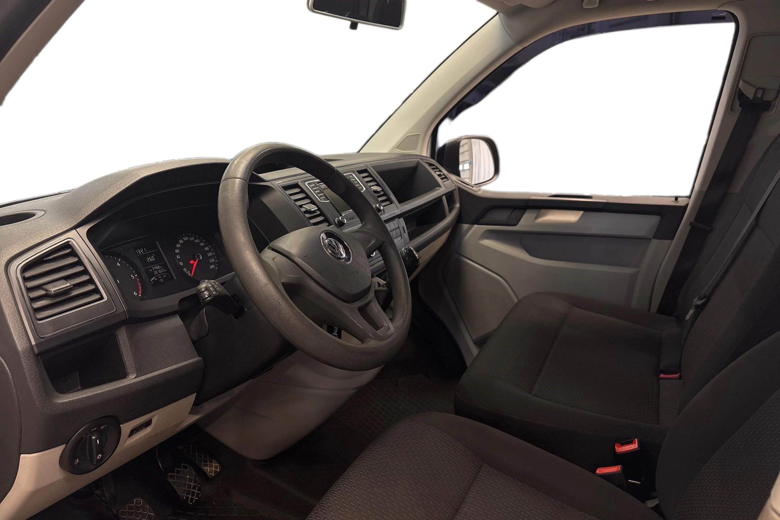 valkoinen Volkswagen Caravelle 2017 kuva 3.