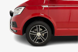 punainen Volkswagen Caravelle 2017 kuva 9.