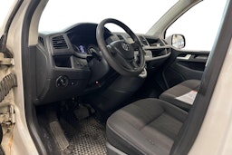 valkoinen Volkswagen Caravelle 2017 kuva 3.