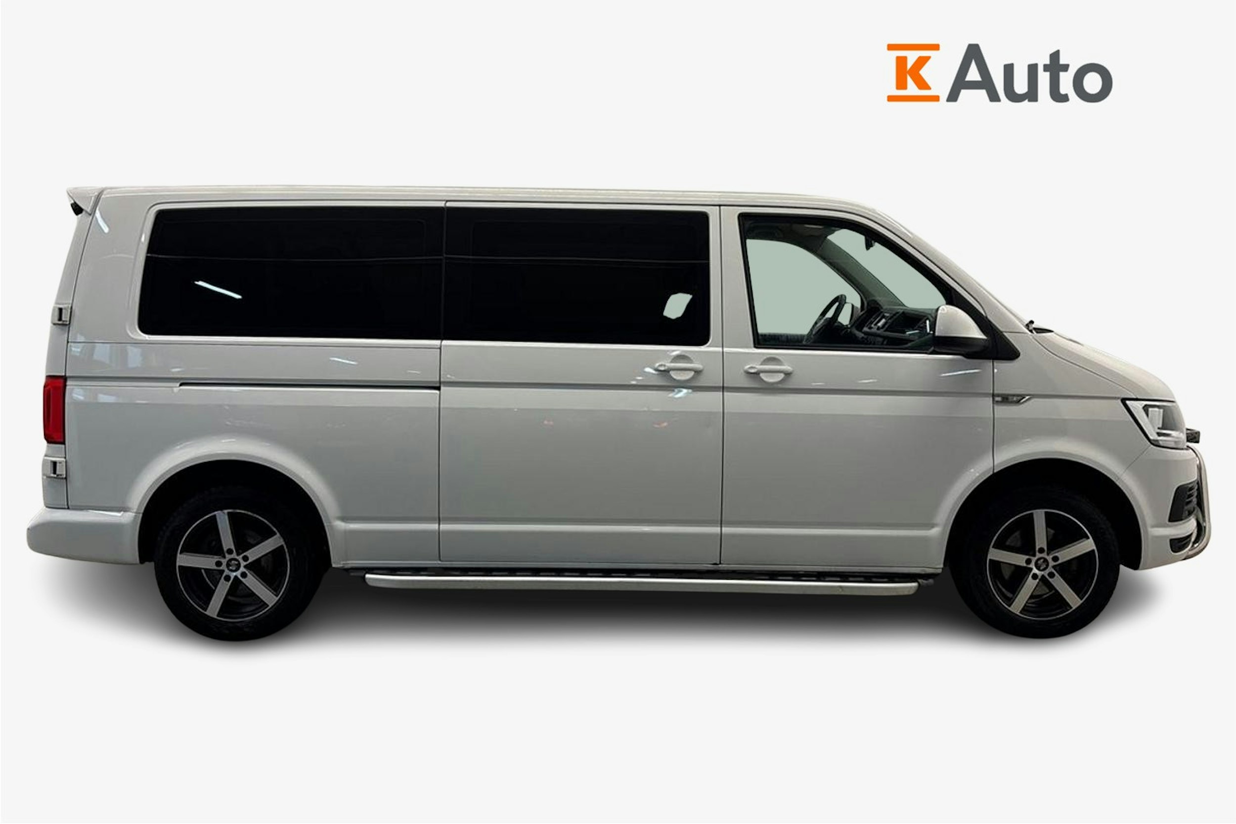 valkoinen Volkswagen Caravelle 2017 kuva 5.