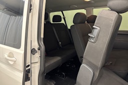 valkoinen Volkswagen Caravelle 2017 kuva 11.