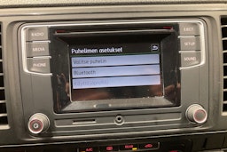 sininen Volkswagen Caravelle 2018 kuva 23.