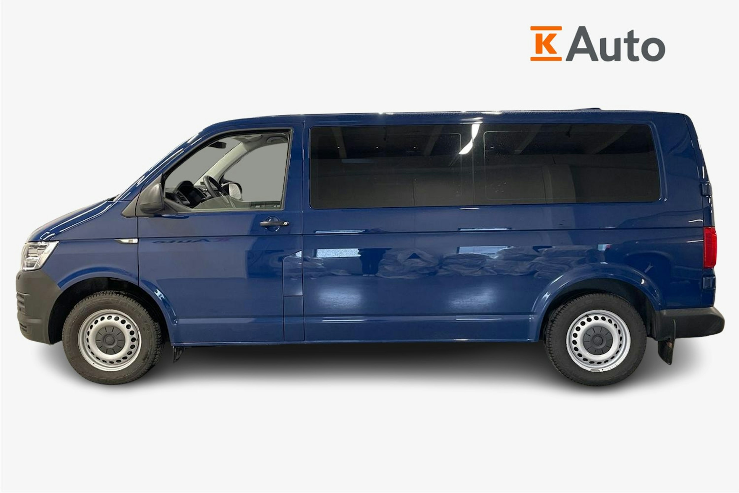 sininen Volkswagen Caravelle 2018 kuva 6.