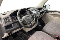 vihreä Volkswagen Caravelle 2018 kuva 9.