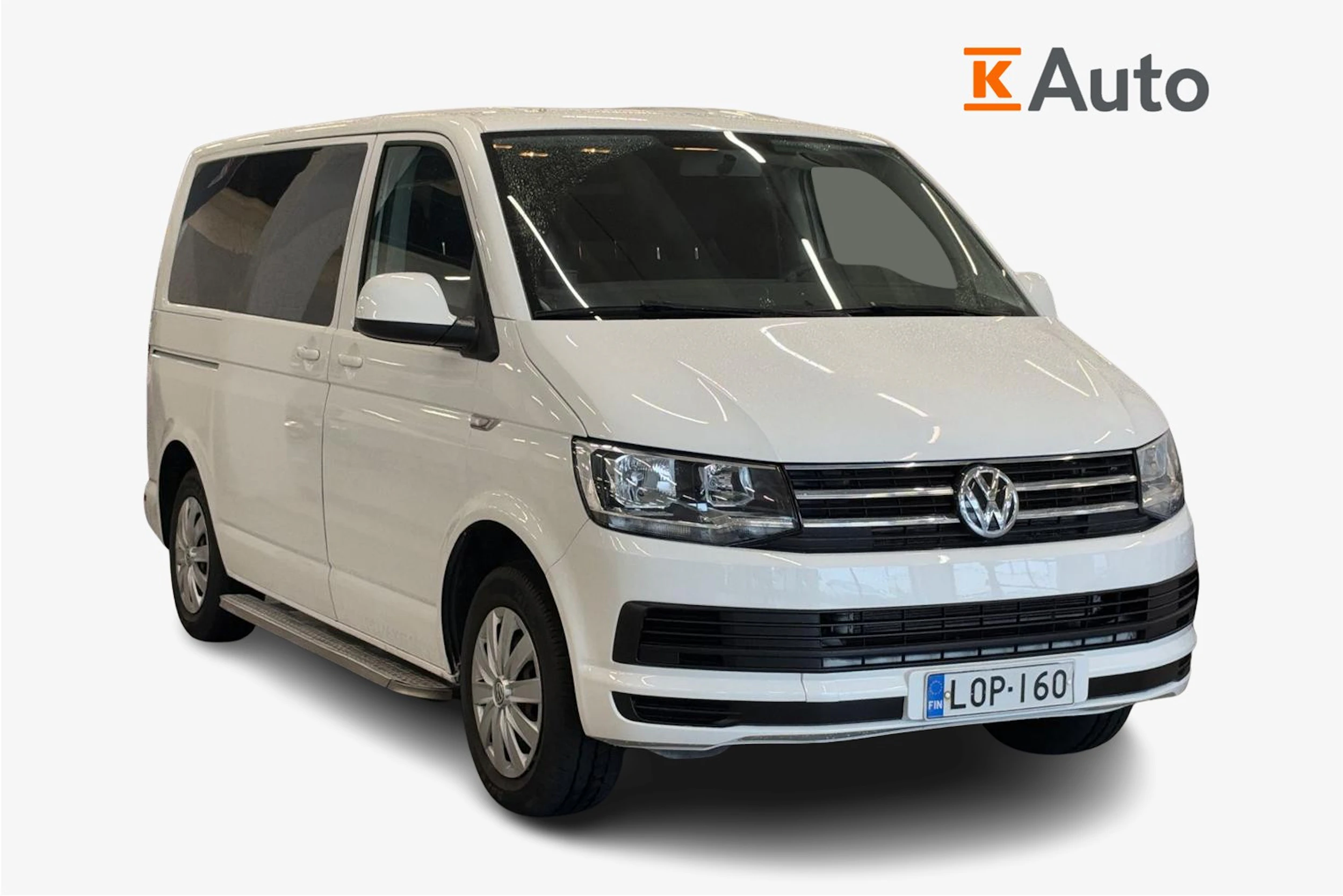 valkoinen Volkswagen Caravelle 2018 kuva 1.