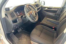 valkoinen Volkswagen Caravelle 2018 kuva 3.