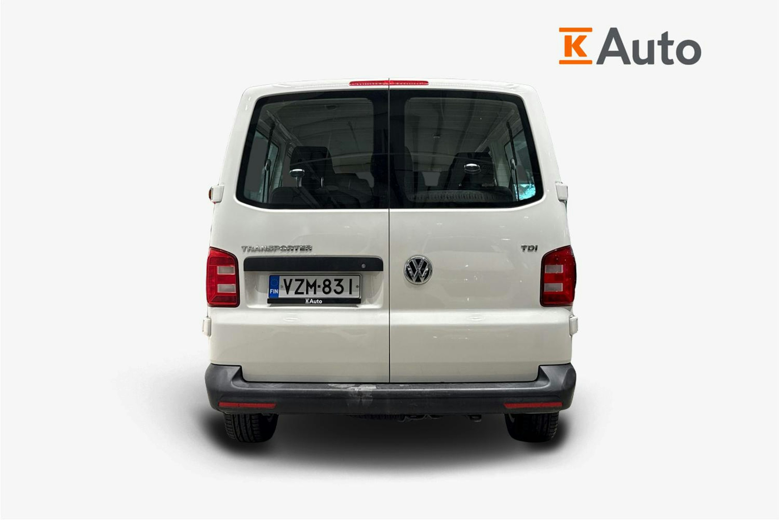 Valkoinen Volkswagen Transporter 2018 kuva 3.
